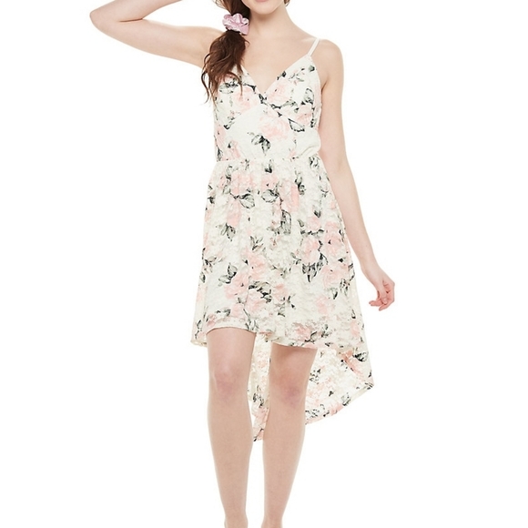 Lily Rose Dresses & Skirts - NWT LILY ROSE Floral lace dress white pink sleeveless junior's XL